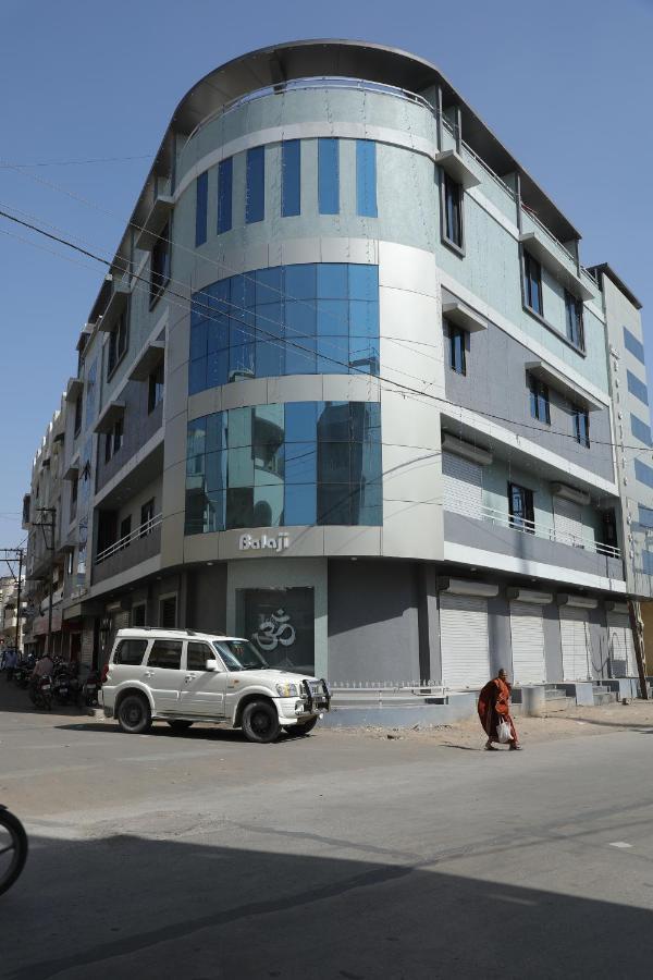 Hotel Balaji Palace Porbandar Exterior photo